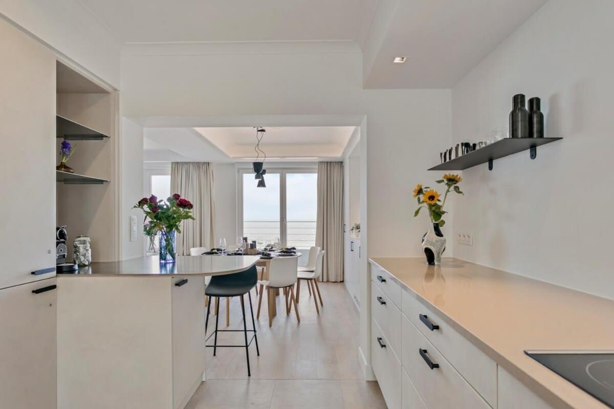 Huswell - Panoramic Seaview Apartment In 'T Zoute Knokke-Heist Exterior photo