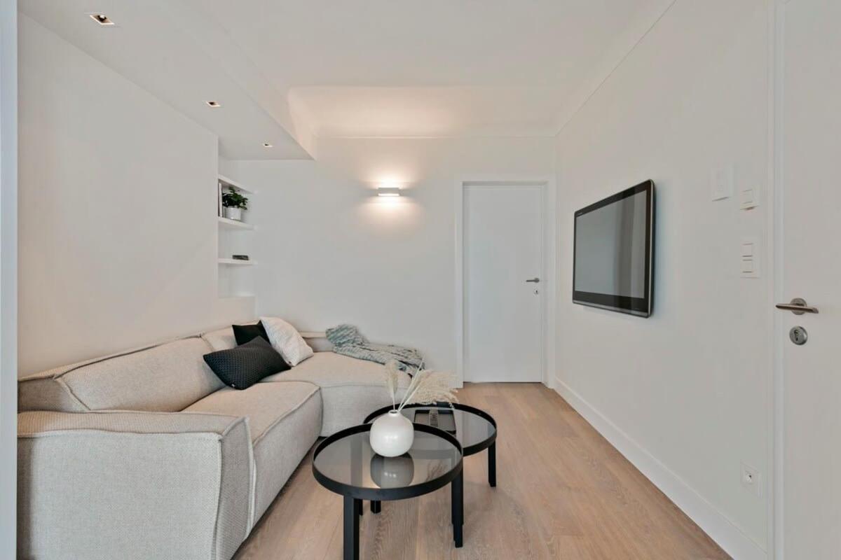 Huswell - Panoramic Seaview Apartment In 'T Zoute Knokke-Heist Exterior photo